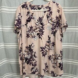 TORRID / Pink Floral Georgette Short Sleeve Popover Blouse Size 3X